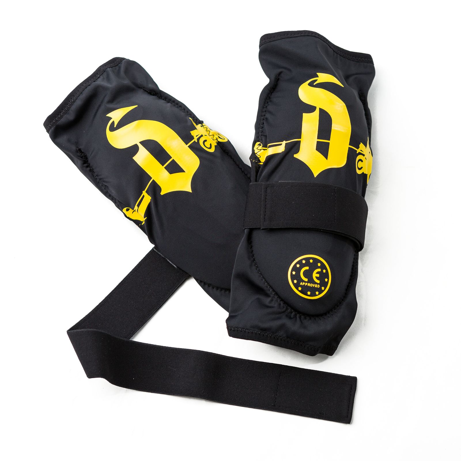 Draggin Knee Guard | Riders Line