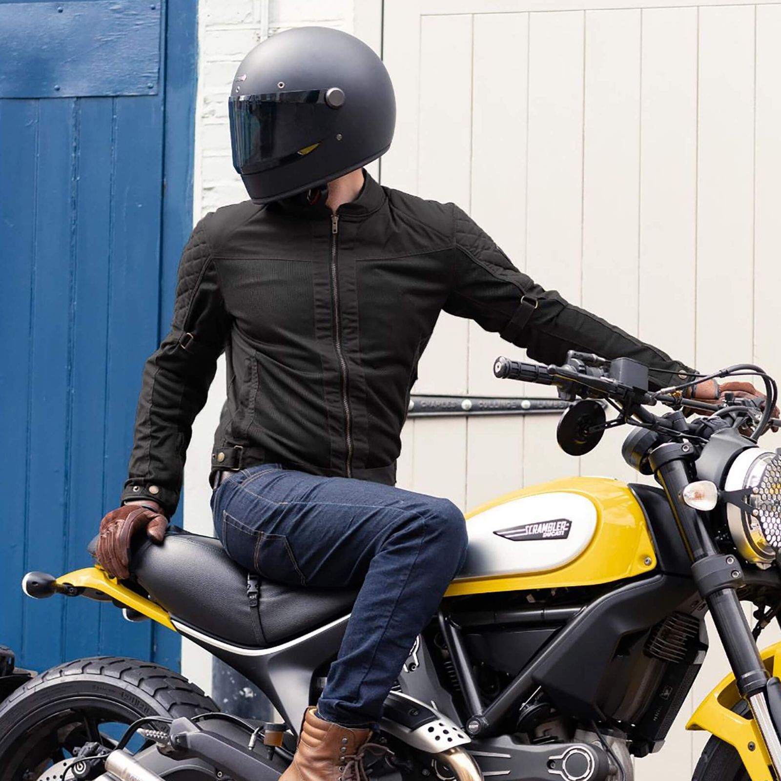 Lightweight motorcycle jacket for summer 2025