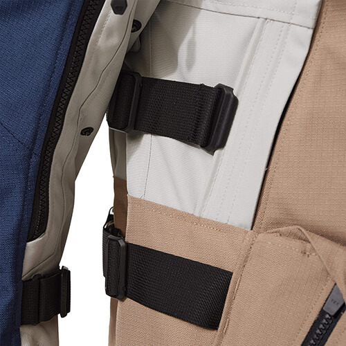 REVIT Sand 5 H2O Jacket Waist Adjustability